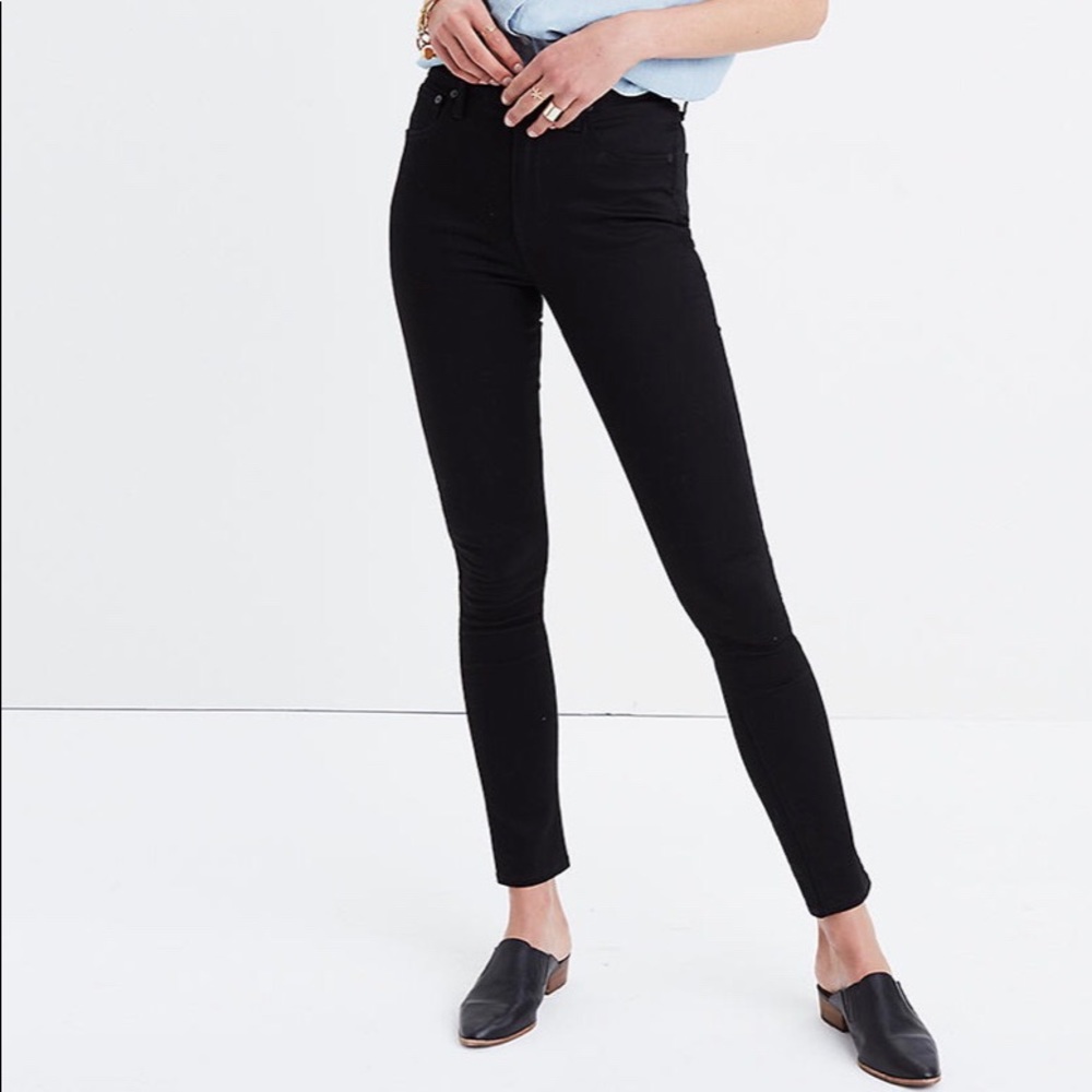 Madewell High-waisted 11” Curvy Black jeans